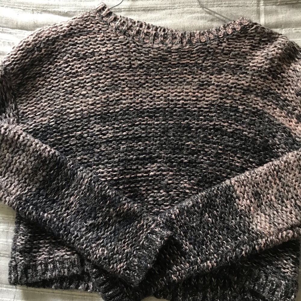 pink & gray cropped knit sweater